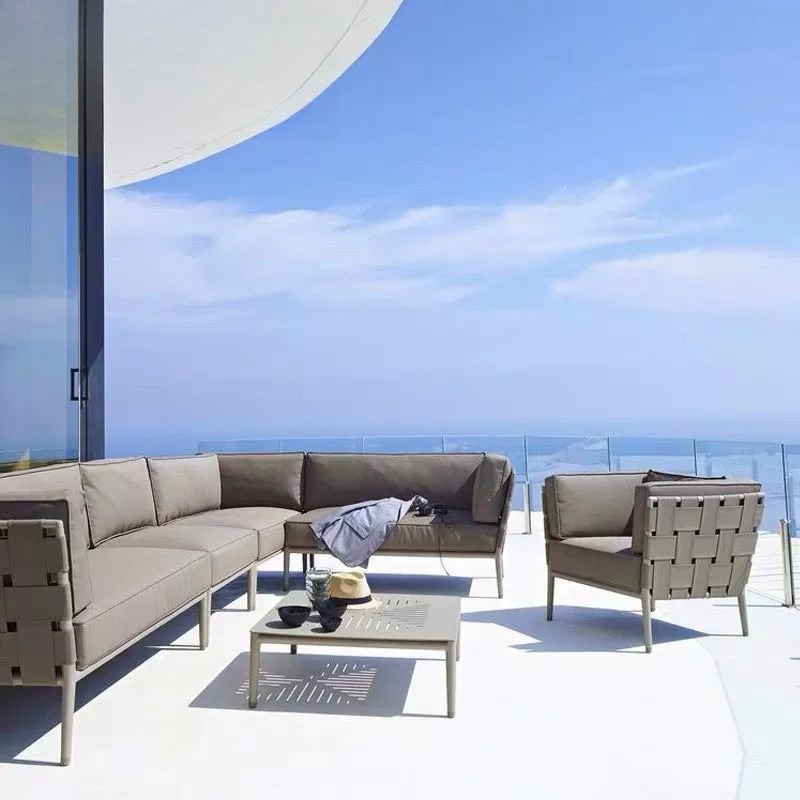 屋外用ソファとコーヒーテーブルの組み合わせ、北欧風ラタンソフ - Outdoor Furniture Rattan のレビューと価格